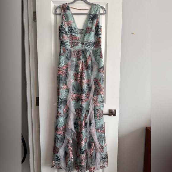 Stunning BCBG night gown - Picture 2 of 5